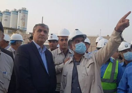 اسلامی از نیروگاه اتمی بوشهر بازدید کرد
