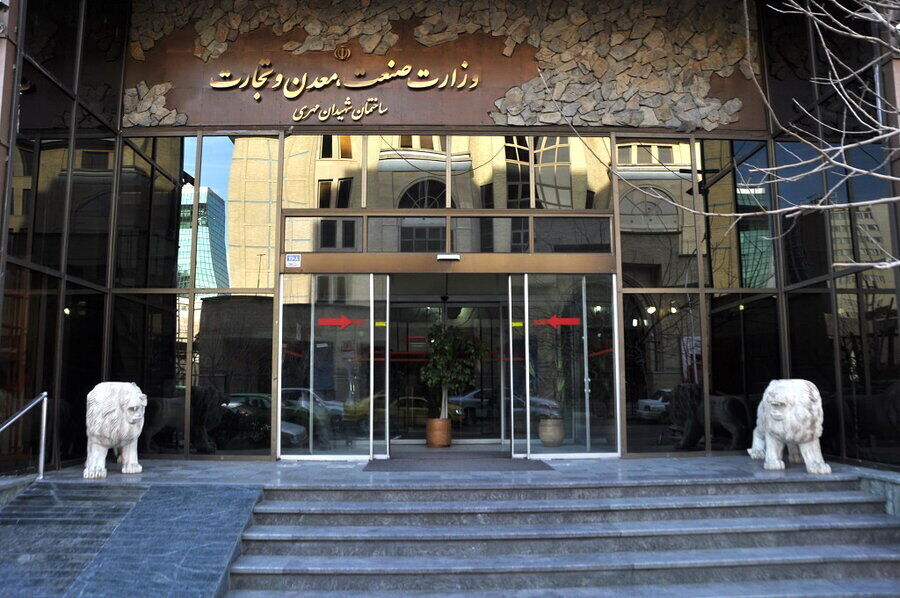 «افزایش حجم صادرات و تجارت» نمایانگر عملکرد موفق وزارت صمت است