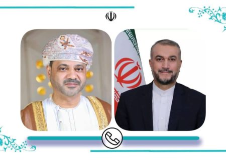 اهل منطقه باید در مورد آینده منطقه تصمیم بگیرند