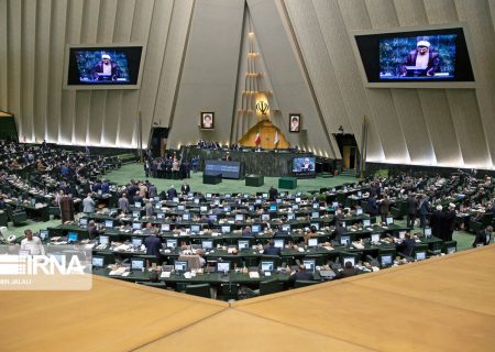 بررسی سوال از وزیر بهداشت در دستور کار صحن علنی مجلس قرار گرفت