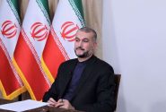 به حضور زنان در وزارت امور خارجه مفتخریم