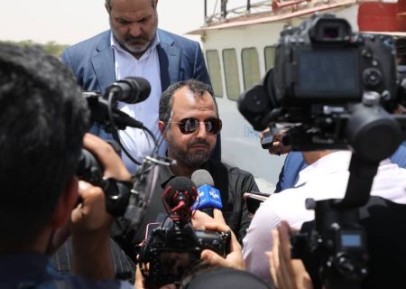 وزیر اقتصاد: پیشنهادها برای افزایش حجم تجارت دربندر خرمشهر بررسی می‌شود