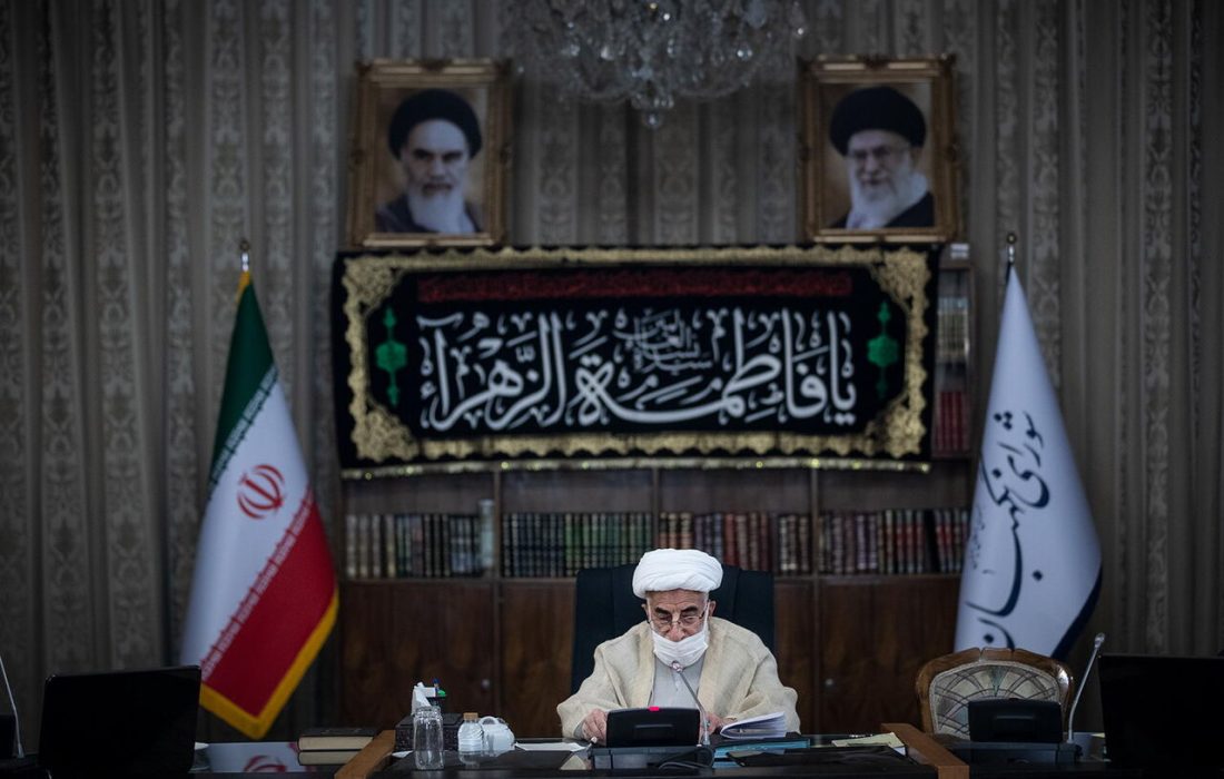 آیت الله جنتی در رعایت عدالت و دفاع از حقوق مردم با کسی تعارف ندارد