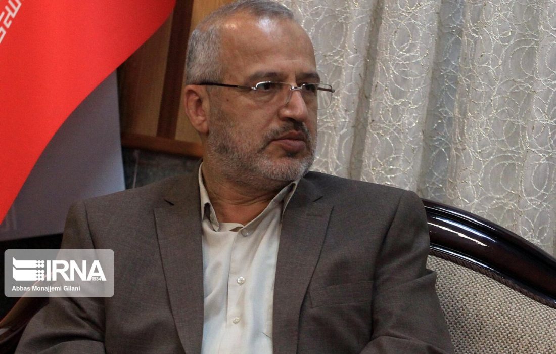 استاندار قم: مردمی‌سازی دولت نیازمند تمرکززدایی از مرکز است