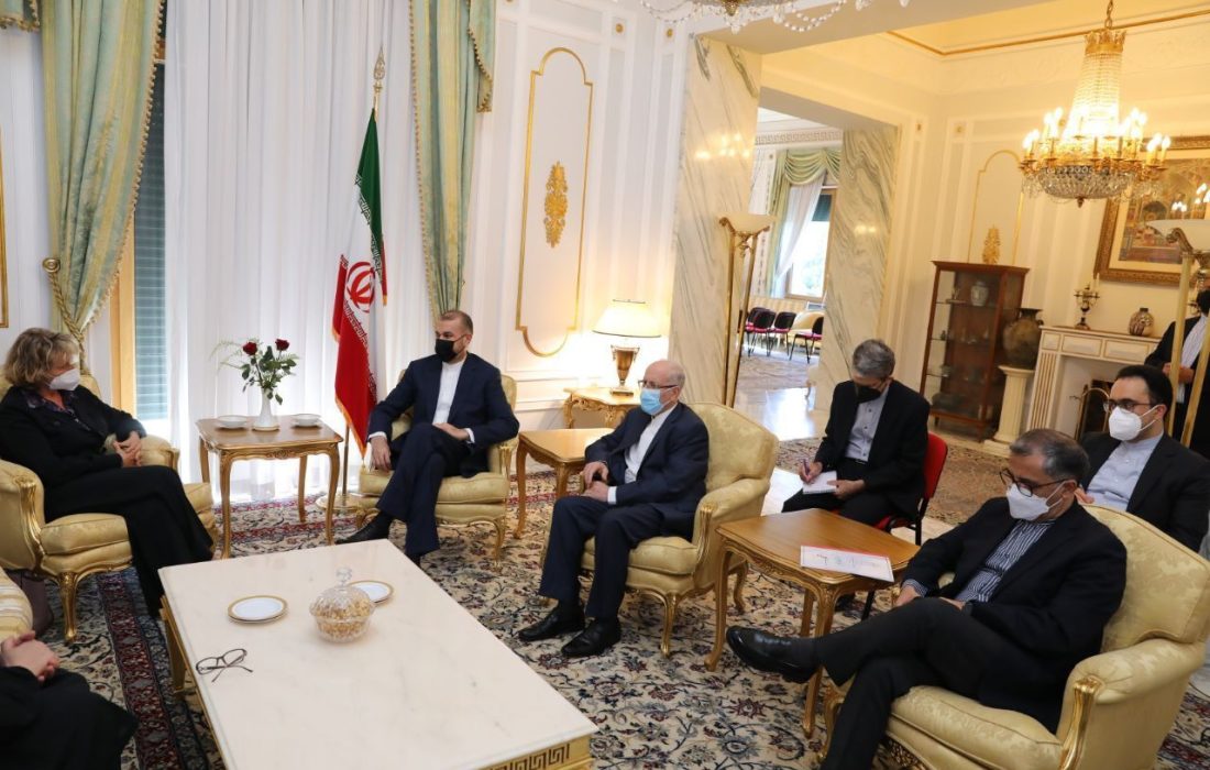 امیرعبداللهیان: ایران از راه‌حل سیاسی برای بحران اوکراین حمایت می‌کند