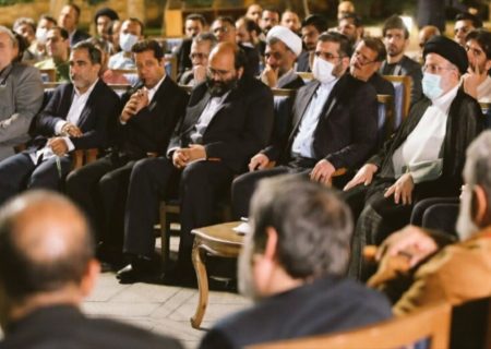 دولت مردمی با تعامل با اصحاب فرهنگ و هنر درپی تحول و عدالت فرهنگی است