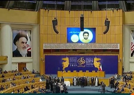 رییس جمهور از برگزیدگان جشنواره فارابی تجلیل کرد