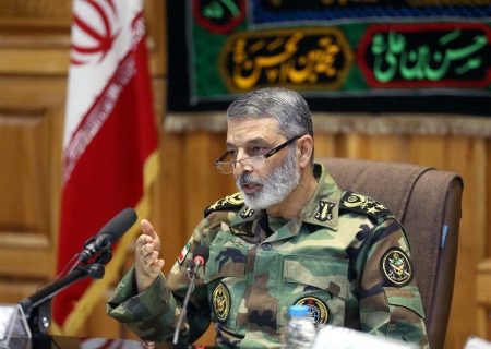 فرماندهان مراکز آموزشی ارتش باید به اجتهاد در سواد رسانه‌ای برسند