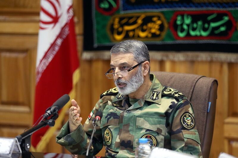 فرماندهان مراکز آموزشی ارتش باید به اجتهاد در سواد رسانه‌ای برسند