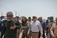 وزیر کشور وارد مناطق زلزله زده هرمزگان شد/ تامین دو چادر سالنی مجهز به کولر+فیلم