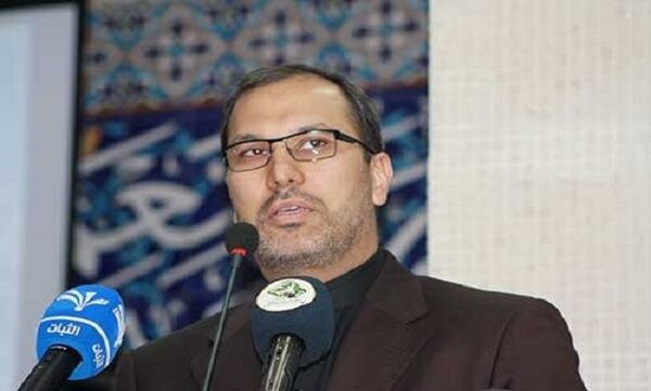 کسی که گنبد آهنینش از شیشه است سرانجام سنگ‌پرانی را خواهد دید