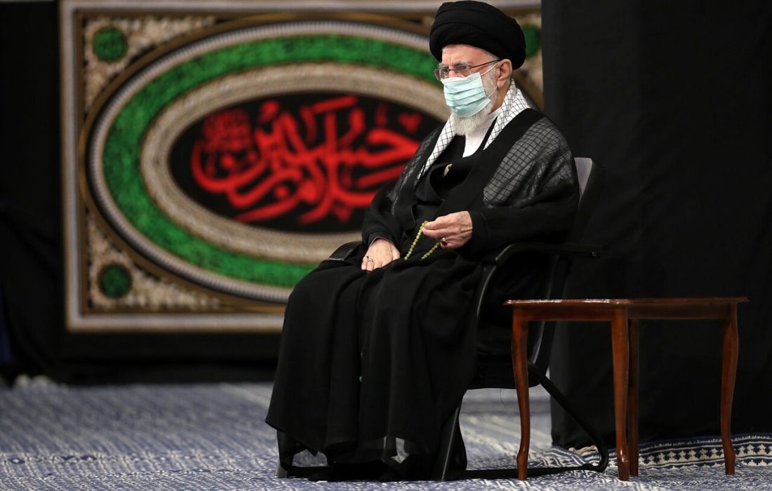 دومین شب مراسم عزاداری حضرت اباعبدالله الحسین(ع) با حضور رهبر انقلاب اسلامی