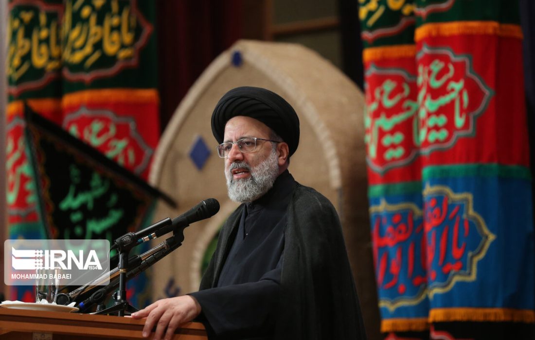 آیت‌الله رئیسی: عاشورا زنده است و زنده خواهد ماند