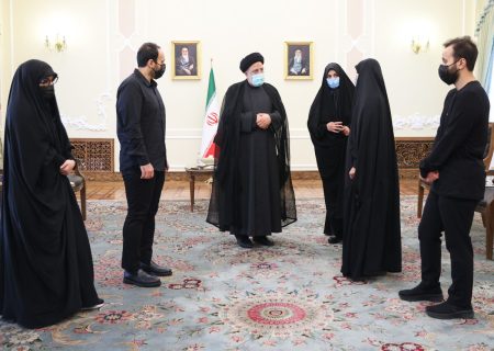 دیدار خانواده شهید سلیمانی با رئیس جمهور