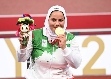 واکنش بانوی مدال آور به آشوب‌های اخیر: آتش زدن قرآن اعتراض نیست/ از اعتقادات و حجابم دفاع می‌کنم