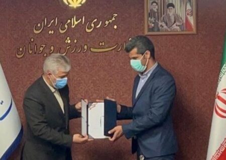 واکنش سجادی به انتقادات هادی ساعی/ در قونیه چند روزی باهم بودیم