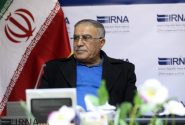 عیادت دایی از پیشکسوت فوتبال در شب استقلالی شدن سیدورف