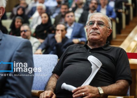 تماس قلعه‌نویی با روشن؛ آرزوی سلامتی سرمربی تیم ملی برای پیشکسوت استقلال