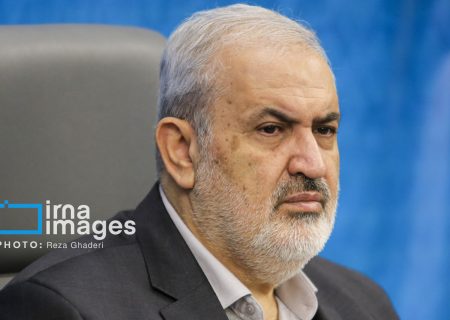 وزیر نیرو با عذر خواهی از مردم : تلاش برای رفع مشکلات و تامین برق ادامه دارد
