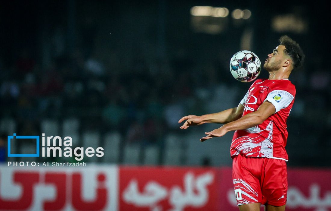 ارونوف در اختیار کادرفنی پرسپولیس