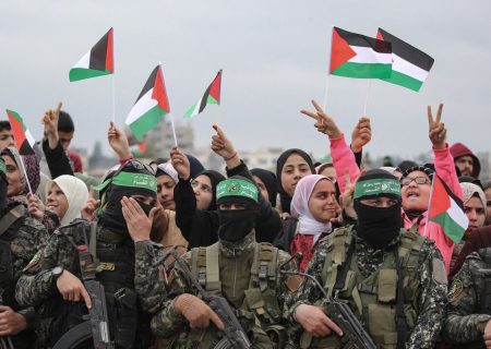 تحلیلگر صهیونیست: ارتش اسرائیل توان غلبه بر گروهی با تفنگ کلاشینکف را ندارد