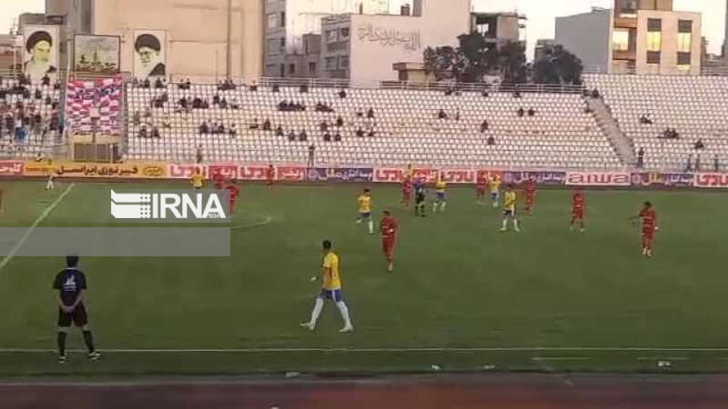فیلم | حاشیه بازی شهرراز و صنعت نفت؛ از اعتراض آبادانی ها تا درخواست شیرازی ها