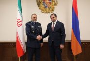 وزیر دفاع: ایران مخالف هرگونه تغییر مرزهای بین المللی و ژئوپلتیکی در منطقه است