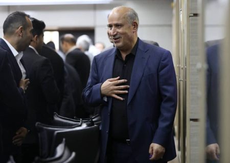 تاج: افزایش ۳۰ درصدی قراردادها در فوتسال مجاز است