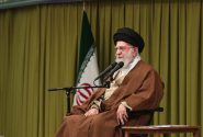 هبر انقلاب: ملت ایران هرکس که مزدوری آمریکا را کند، لگدمال خواهد کرد
