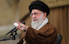 رهبر انقلاب: دستگاه‌های دولتی و نظارتی نباید سرعت‌گیر بخش خصوصی باشند