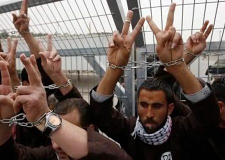 بیش از ۱۰ هزار اسیر فلسطینی در زندان‌های رژیم اشغالگر نگهداری می‌شوند