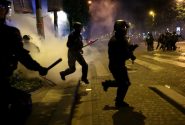 پلیس فرانسه ۳۰۰ نفر را در ناآرامی‌های پاریس بازداشت کرد