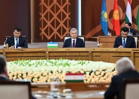 رئیس‌جمهور ازبکستان پیشنهاد تشکیل باشگاه تجاری آسیای مرکزی و ایتالیا را مطرح کرد
