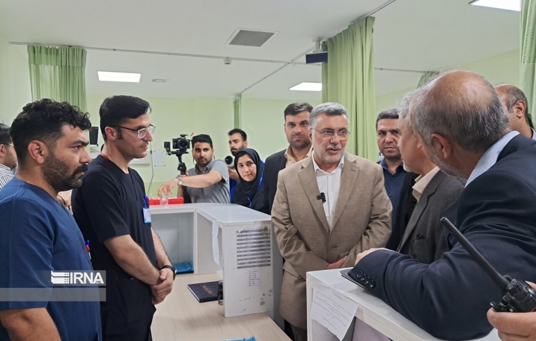 وزیر بهداشت: درمانگاه‌های سیروان و هلیلان «مرکز جامع منتخب» تعیین شدند