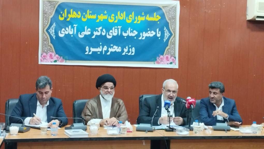 وزیر نیرو : توسعه ایلام بدون مشارکت سرمایه‌گذاران محقق نمی‌شود